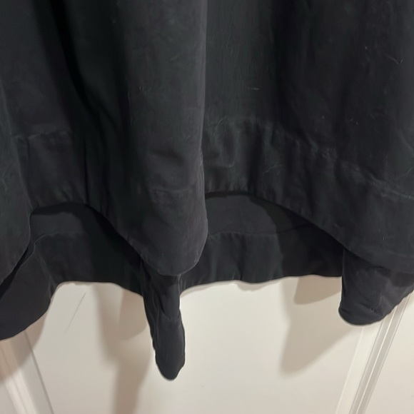 Timeless Vintage Black Dress with Pockets - Picture 5 of 8